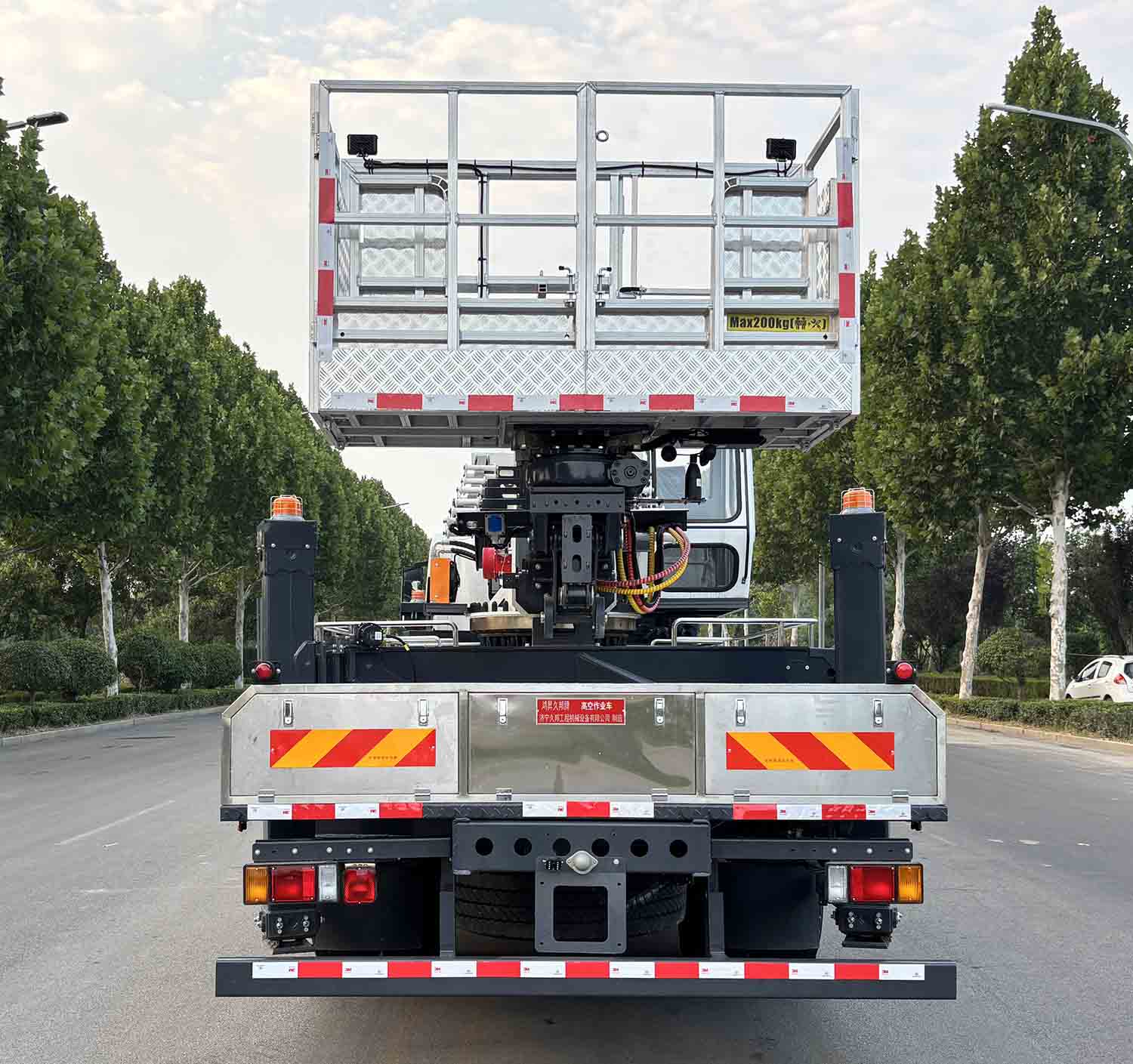 鴻昇久邦牌JBP5180JGKQL6高空作業(yè)車公告圖片