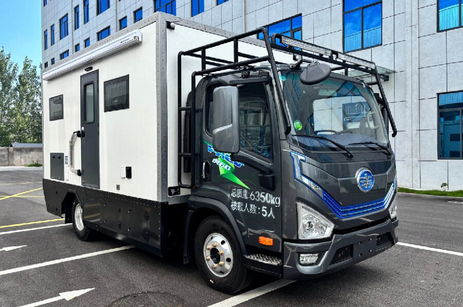 LRP5063XLJPHEV型插電式混合動(dòng)力旅居車(chē)圖片