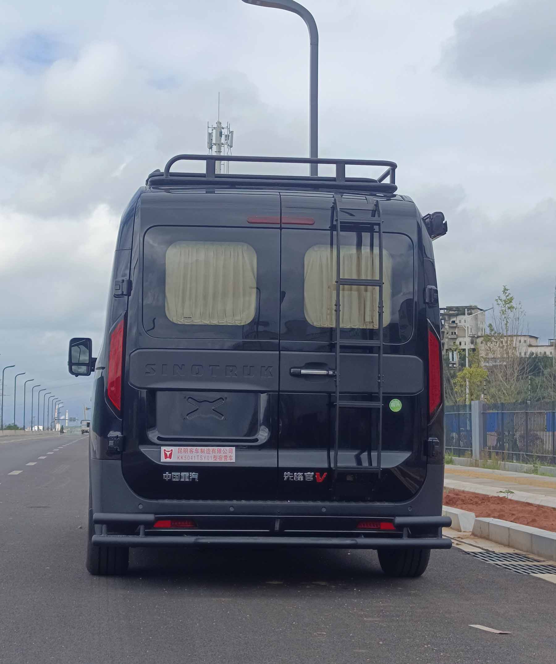 云海牌KK5041TSY01宿營(yíng)車公告圖片