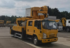 高空作业车