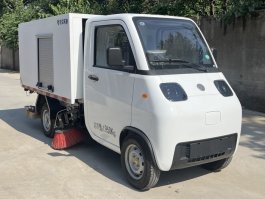 纯电动吸尘车
