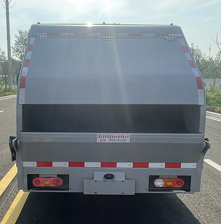 楚帝牌DCD5045ZYSFDBEV純電動(dòng)壓縮式垃圾車公告圖片