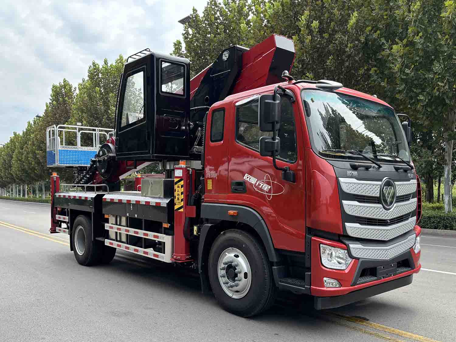 FRK5180JGKBJ6型高空作業(yè)車圖片