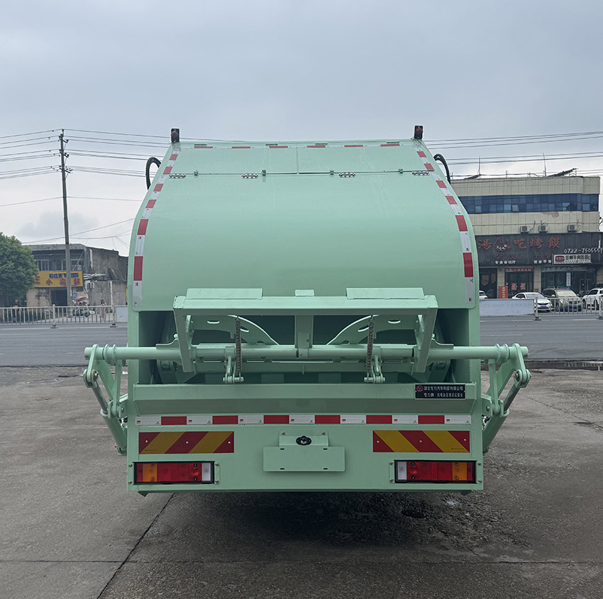 專力牌ZLC5185ZYSHBEV純電動(dòng)壓縮式垃圾車公告圖片