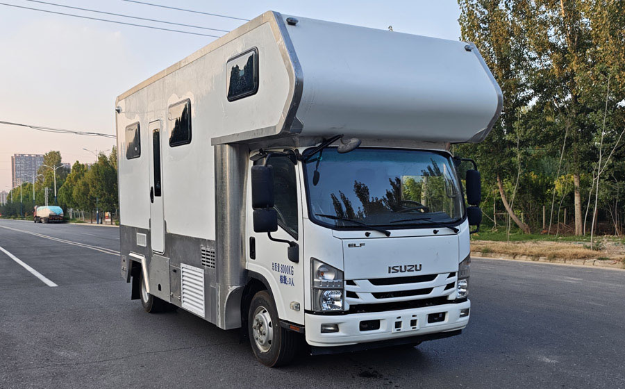 鴻天牛牌HTN5080XLJ旅居車