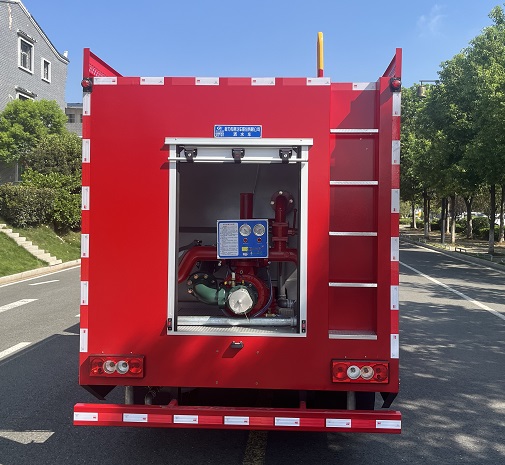 程力威牌CLW5111GSSAYF灑水車公告圖片