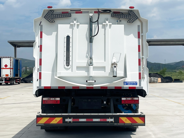 程力威牌CLW5180TXSBEVCDP純電動(dòng)洗掃車公告圖片