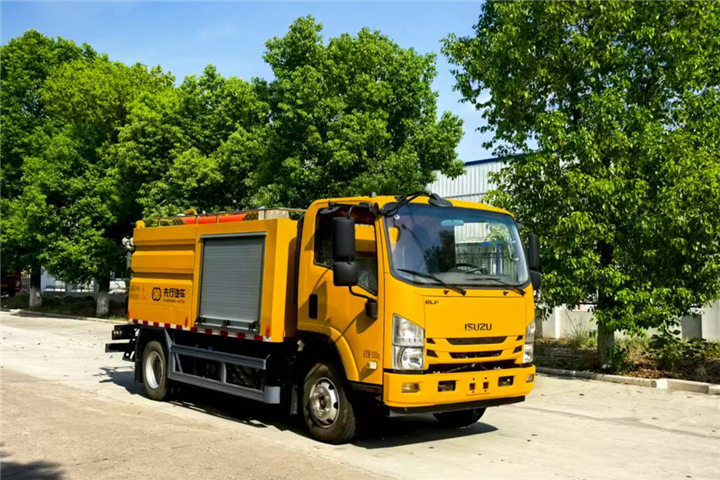 XXP5090GSSQ6型灑水車圖片