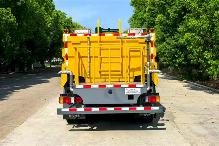 先行科技牌XXP5090GSSQ6灑水車公告圖片