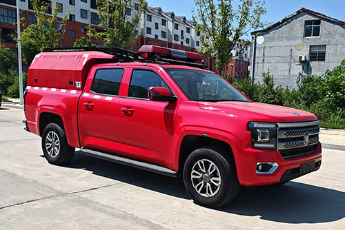 虹宇牌HYS5030TXFQC29器材消防車