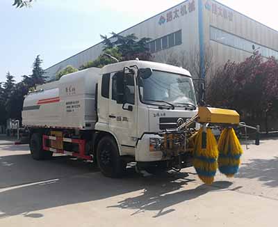 LTZ5180GQX6DF型護(hù)欄清洗車圖片