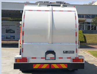福龍馬牌FLM5180TCADF6餐廚垃圾車公告圖片