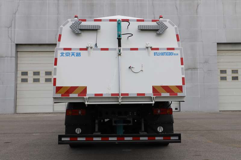 天路牌BTL5180TXCDEV純電動(dòng)吸塵車(chē)公告圖片