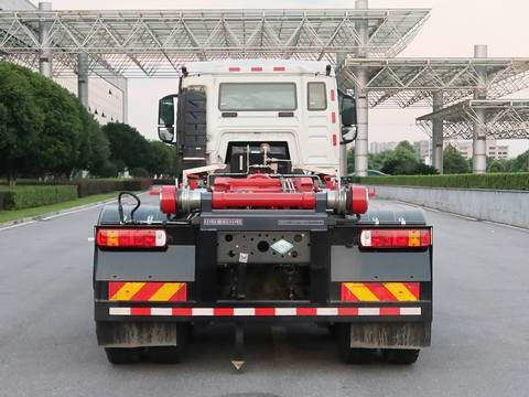中聯(lián)牌ZBH5312ZXXZZE6NG車廂可卸式垃圾車公告圖片