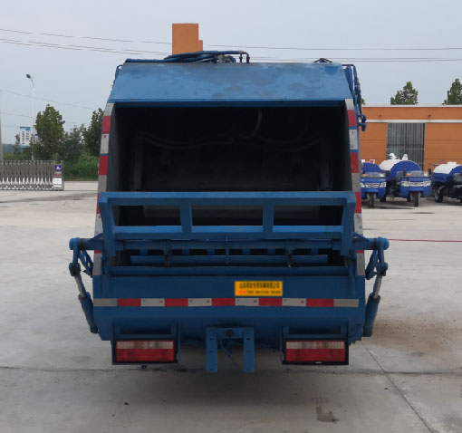 祥農(nóng)達(dá)牌SGW5073ZYSF壓縮式垃圾車公告圖片