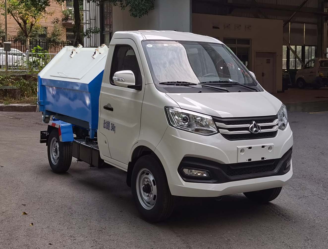 山花牌JHA5031ZXXSCB6車廂可卸式垃圾車公告圖片