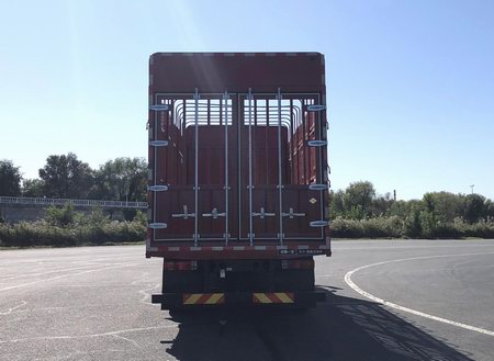 解放牌CA5180CCQP62M2L4E6畜禽運輸車公告圖片