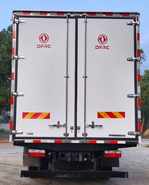 東風(fēng)牌EQ5180XLC8CDEAC冷藏車公告圖片