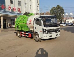 吸污车