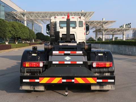中聯(lián)牌ZBH5310ZXXZZE6NG車廂可卸式垃圾車公告圖片
