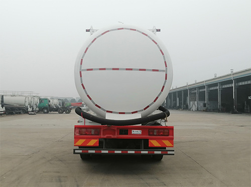 華威馳樂(lè)牌SGZ5311GFLZZ6C5低密度粉粒物料運(yùn)輸車(chē)公告圖片