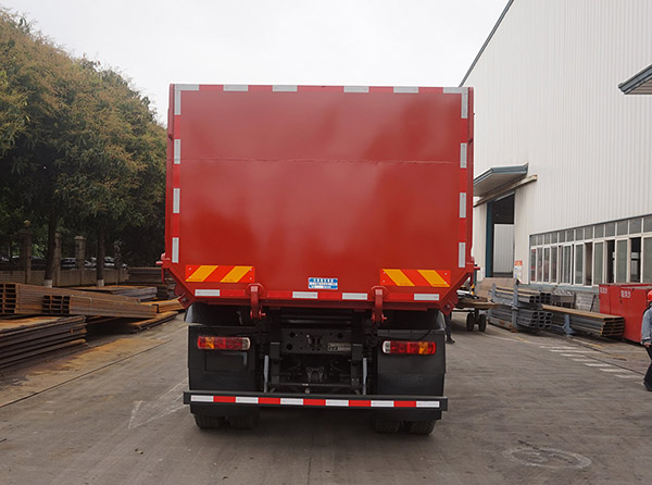 運(yùn)力牌LG5252ZLJZ6自卸式垃圾車公告圖片