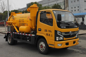 吸污车