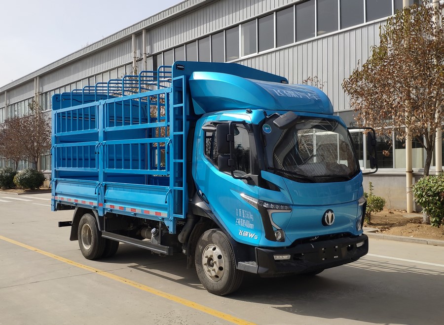 飛碟牌FD5070CCYW68K6-1倉柵式運輸車