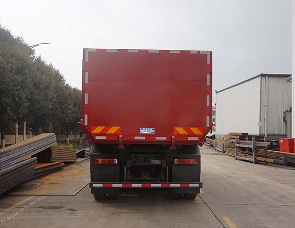 運(yùn)力牌LG5253ZLJZ6自卸式垃圾車(chē)公告圖片