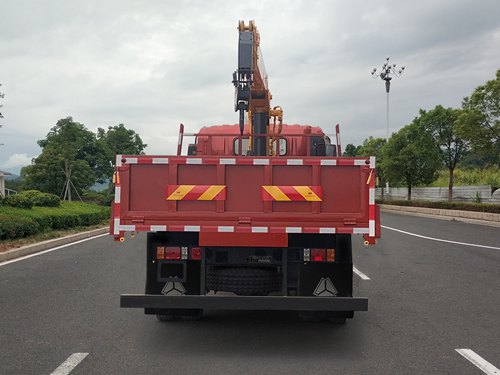 豪曼牌ZZ5148JSQG17FB0隨車起重運(yùn)輸車公告圖片