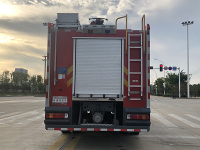 水罐消防車(chē)圖片