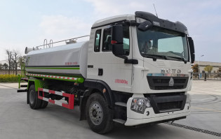 绿化喷洒车
