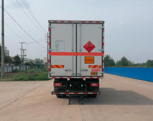 順風(fēng)智造牌SFZ5120XRQB6易燃?xì)怏w廂式運(yùn)輸車公告圖片