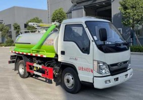 吸粪车