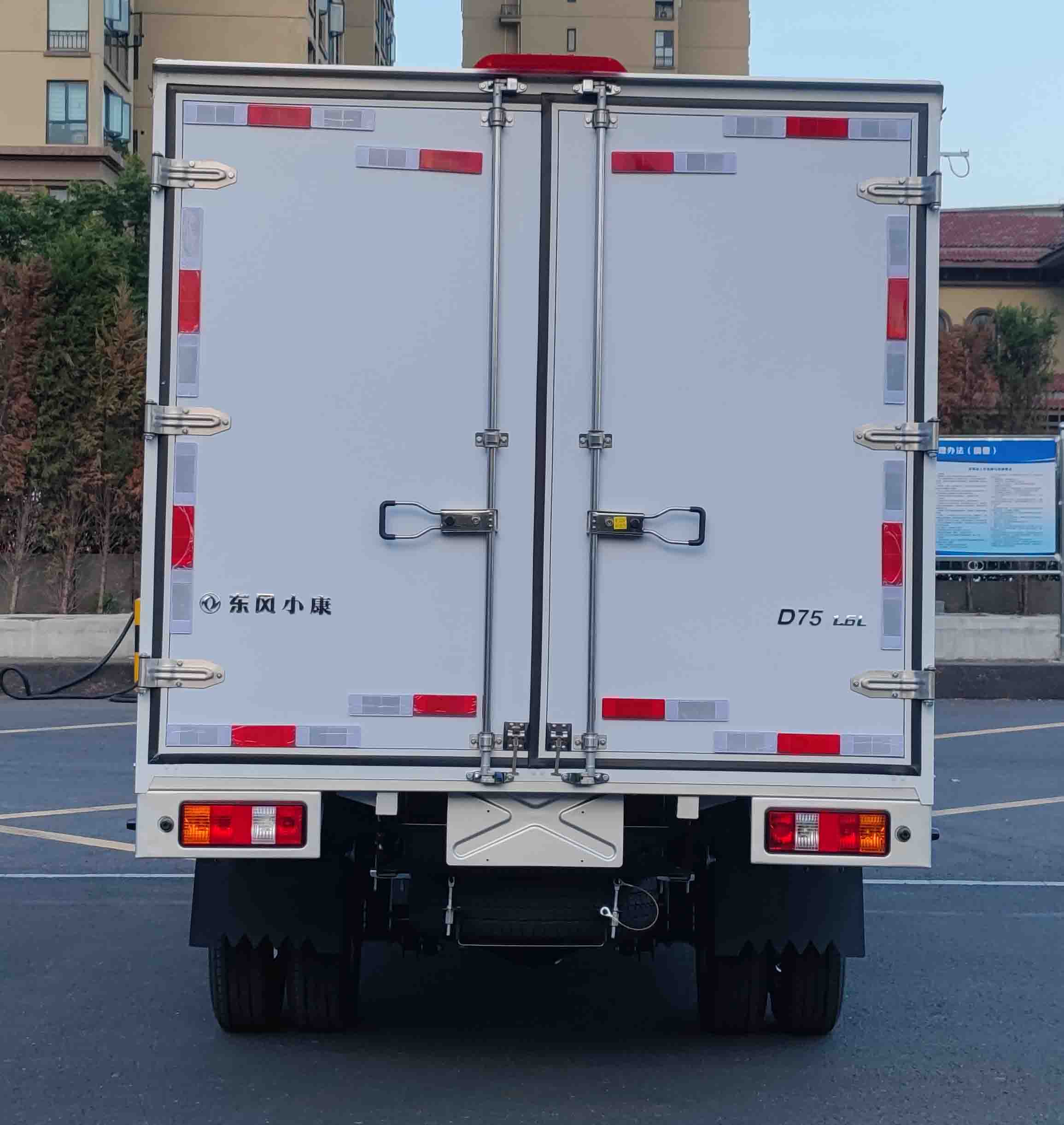 廂式運輸車圖片