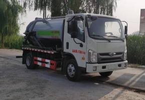 吸污车