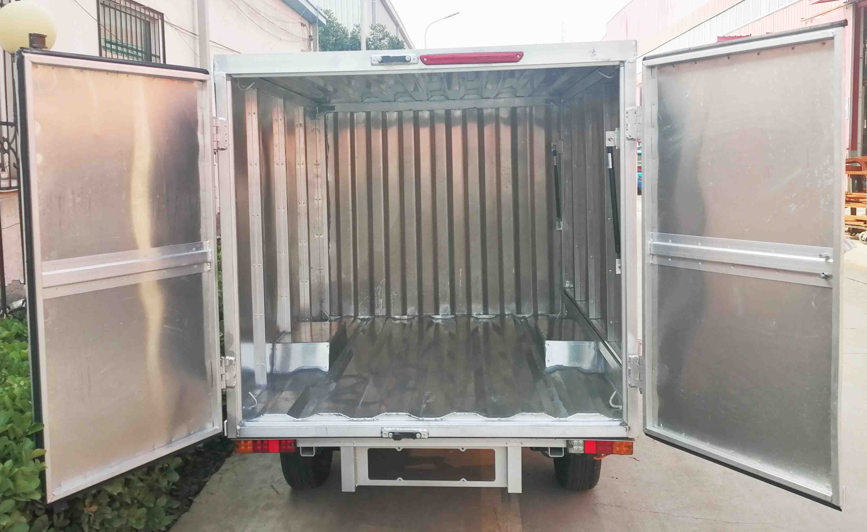 豐收牌LER5010XYKEV純電動(dòng)翼開(kāi)啟廂式車公告圖片