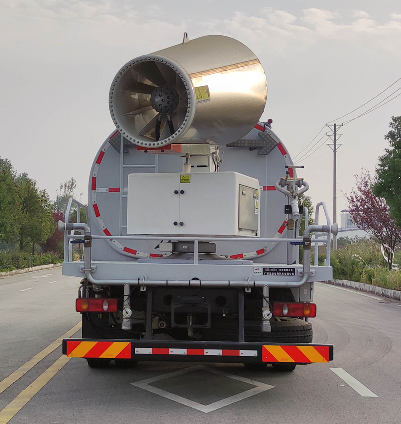 玉柴專汽牌NZ5180TDY多功能抑塵車公告圖片