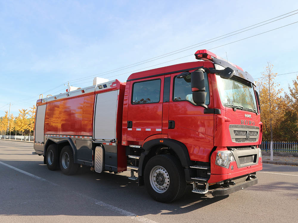 中卓時(shí)代牌ZXF5340GXFSG180/HT6水罐消防車公告圖片