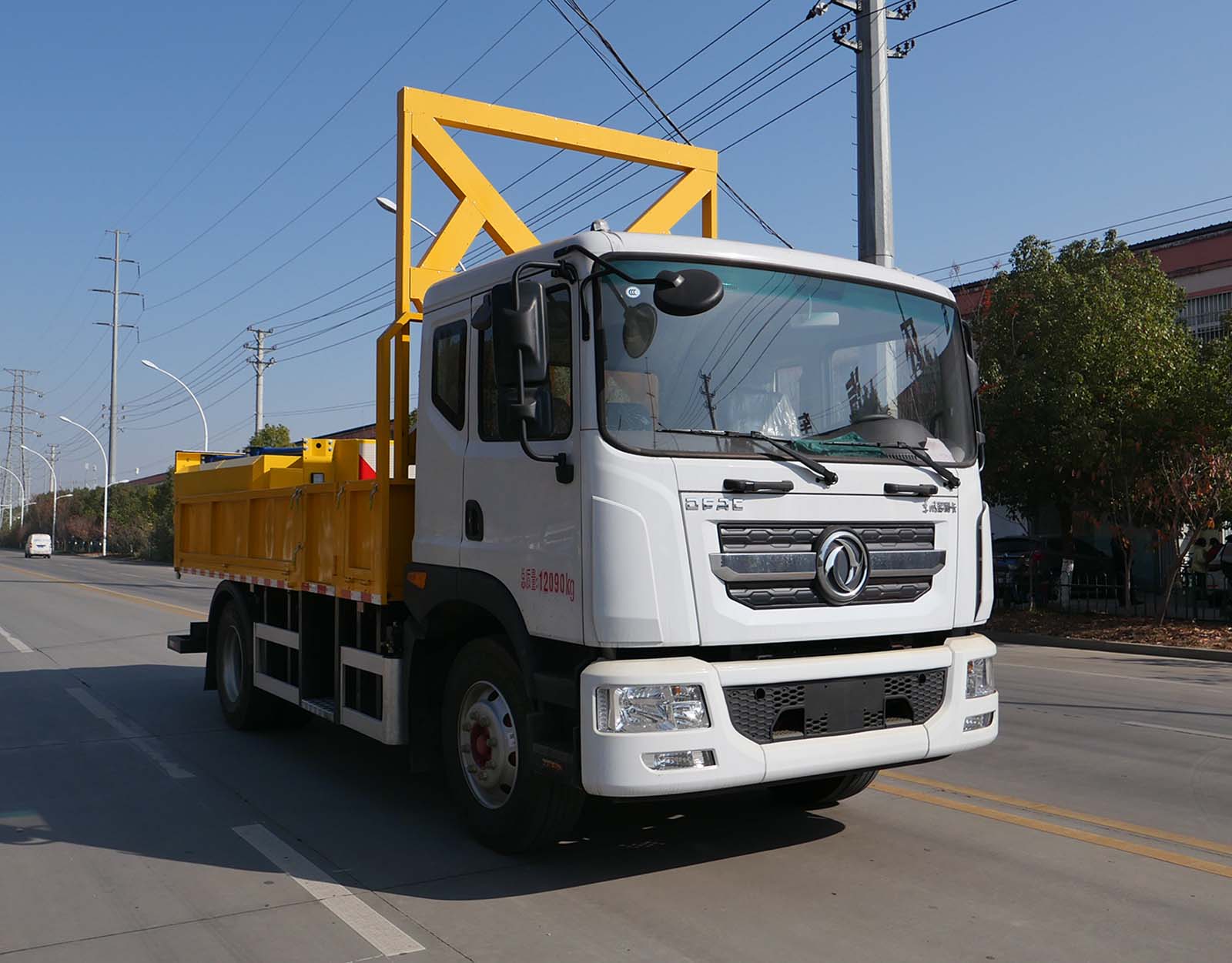 華通牌HCQ5120TFZEQ6防撞緩沖車