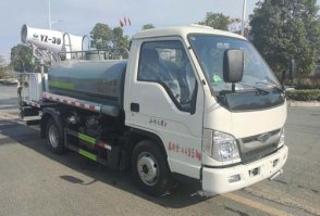 多功能抑尘车