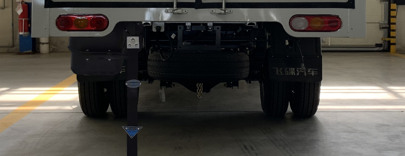 飛碟牌FD5038CCYR66K6-NG1倉(cāng)柵式運(yùn)輸車公告圖片