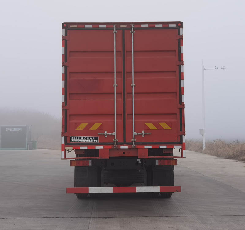 東風(fēng)牌DFV5313XXYGP6DT廂式運(yùn)輸車(chē)公告圖片