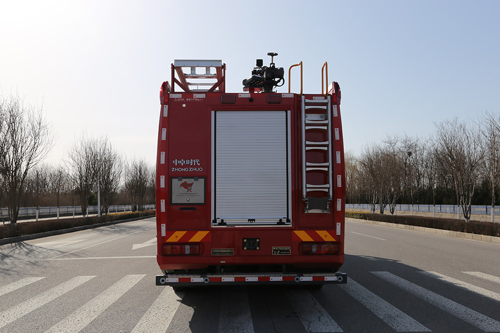 中卓時代牌ZXF5380GXFPM180/ST6泡沫消防車公告圖片