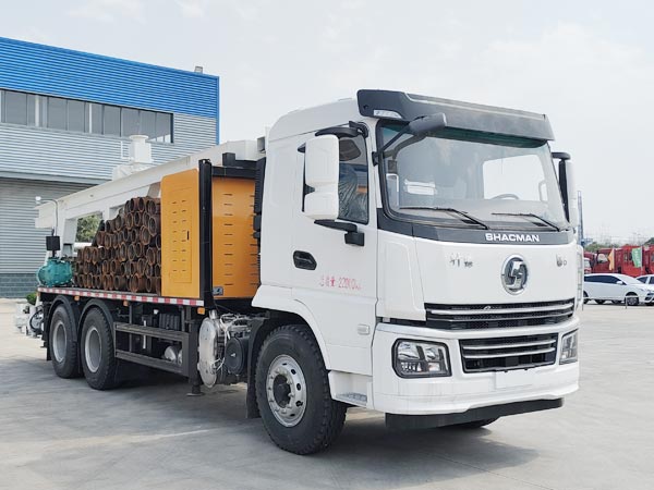 程力威牌CLW5220TZJSDP鉆機(jī)車(chē)