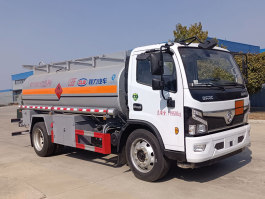 运油车