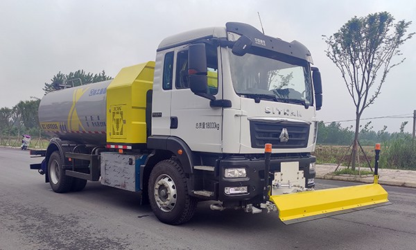 徐工牌XGH5180GQXZBEV純電動清洗車