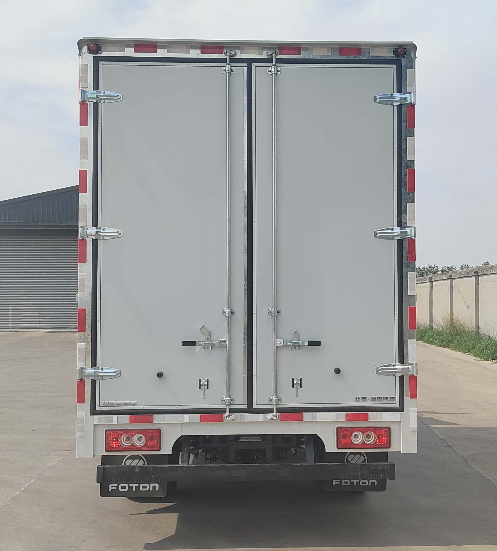 福田牌BJ5048XYK-FM3翼開啟廂式車公告圖片