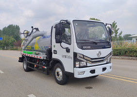 吸污车