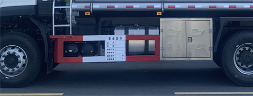 楚飛牌CLQ5265GYY6D運油車公告圖片